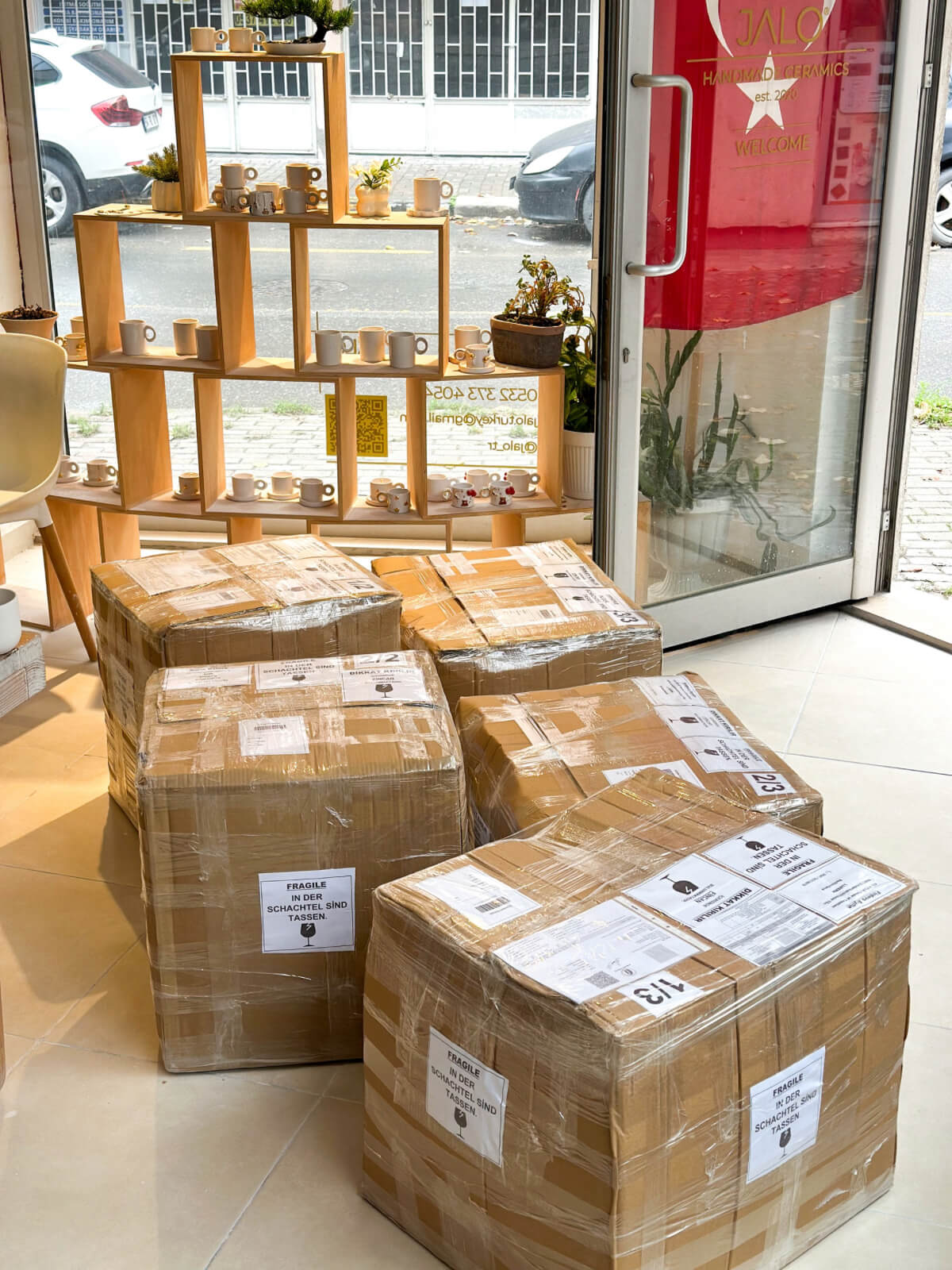 toptan kupaların paketlenmesi el yapımı jalo ceramic seramik